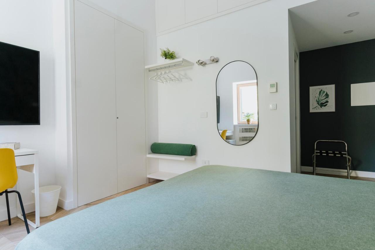 Mimi Room Castellammare di Stabia Bagian luar foto
