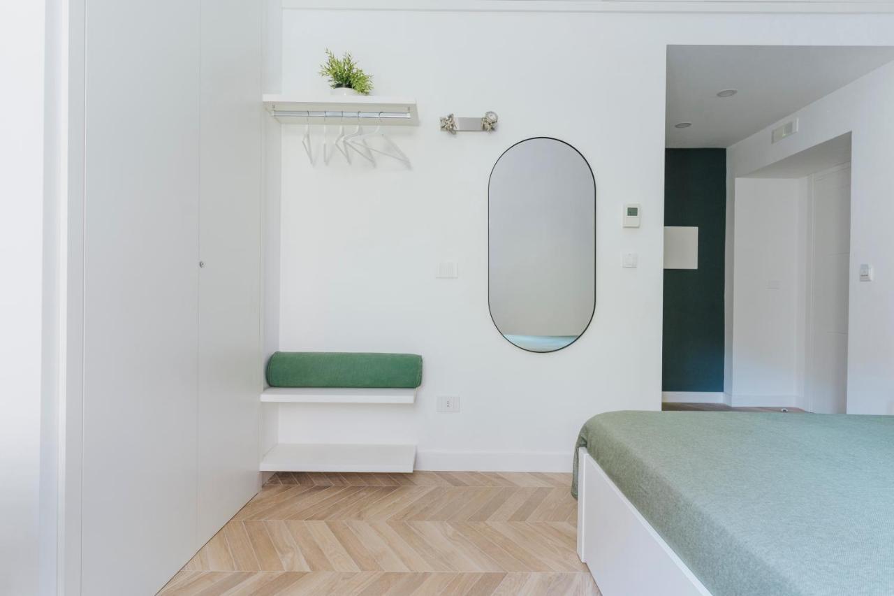 Mimi Room Castellammare di Stabia Bagian luar foto