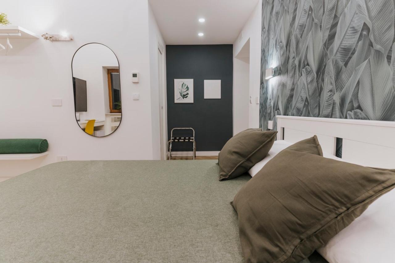 Mimi Room Castellammare di Stabia Bagian luar foto